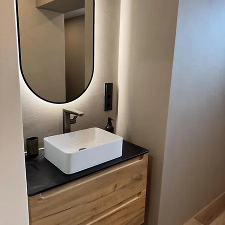 Apartmán Modernes Boutique-apartment In Naturtraum *